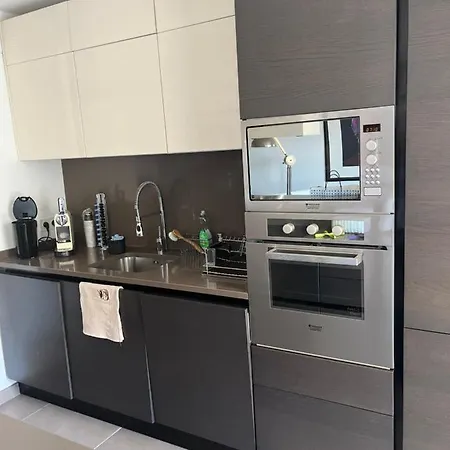 شقة Grand 3 Pieces Avec Terrasse Vue Confort